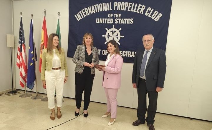 IMG Noelia Rivas ha recibido el Premio Propeller al mejor trabajo final del Máster Universitario en Gestión Portuaria y L...