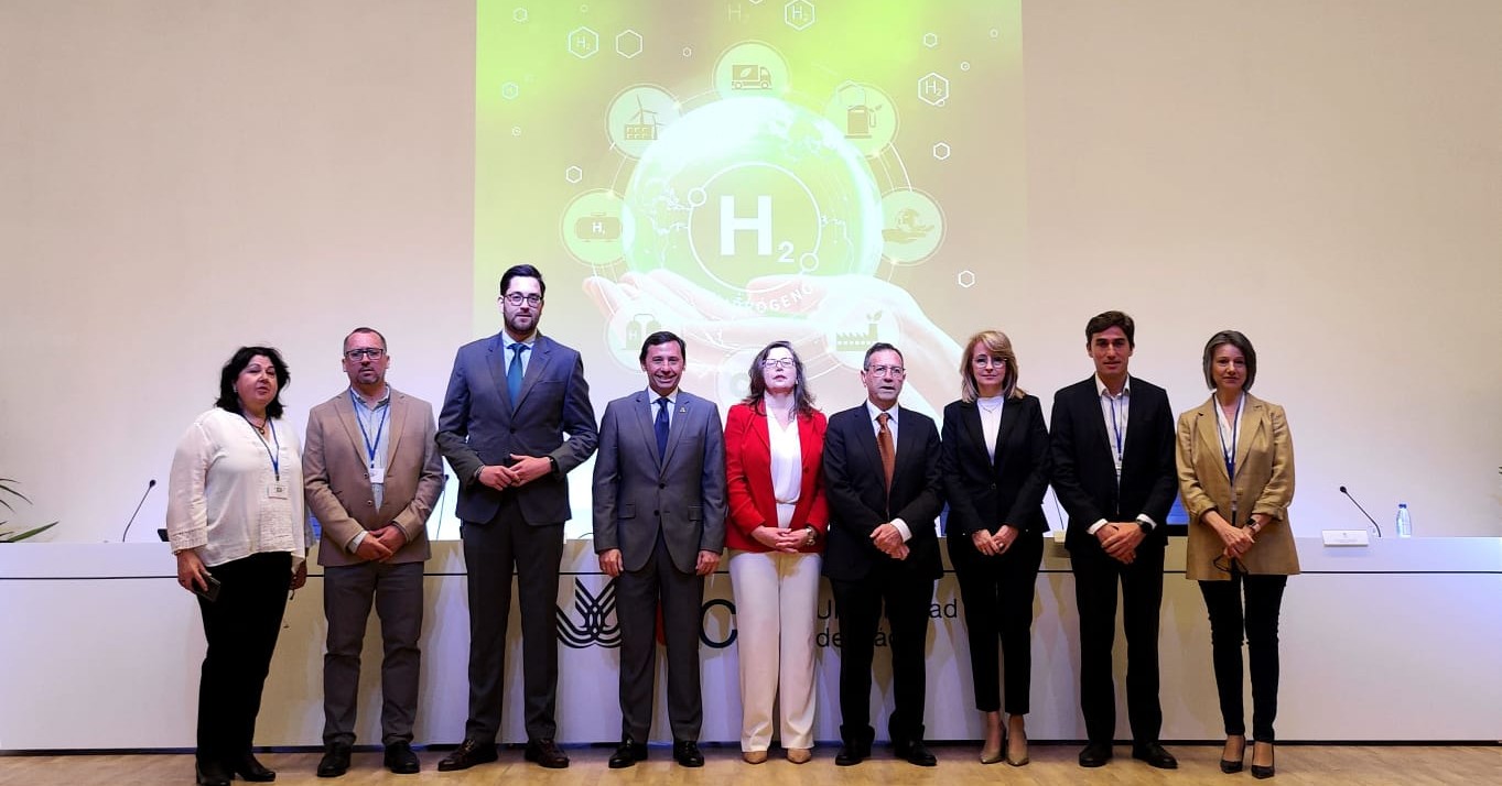 Celebradas con éxito, en el salón de actos de la ETSIA, las I Jornadas Retos de la Descarbonización de la Industria en el Campo de Gibraltar: Hidrógeno Verde